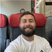 Docente impartisce lezioni di filosofia, storia, scienze sociali , metodologia